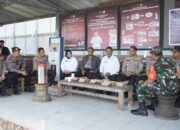 KEMENTERIAN IMIGRASI DAN PEMASYARAKATAN DIREKTORAT JENDERAL PEMASYARAKATAN TIBA DI NABIRE, DIRJENPAS LANGSUNG SAMBANGI PETUGAS LAPAS YANG TERLUKA