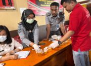 Konsisten Perangi Narkoba, Lapas Pekanbaru Lakukan Tes Urin Berkala Kepada Petugas dan Warga Binaan