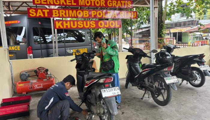 Solusi Nyata di Jalanan : Bengkel Gratis Brimob Riau Ringankan Beban Ojol