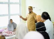 Respons Cepat Bupati Inhu, Status KLB Ditetapkan dan Biaya Korban Dijami