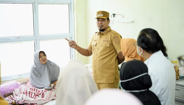 Respons Cepat Bupati Inhu, Status KLB Ditetapkan dan Biaya Korban Dijami