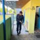 Bakti Religi Sambut HUT Bhayangkara ke-80, Personel Brimob Polda Riau Bersihkan Musholla Al-Fitrah