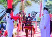 Khidmat, Bupati Kasmarni Pimpin Upacara Peringatan Detik-Detik Proklamasi Kemerdekaan RI Ke-81