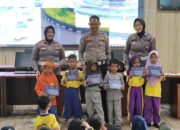 Polantas Karib Disambut Senyum Anak-Anak, Ditlantas Polda Riau Tanamkan Keselamatan dan Cinta Lingkungan Sejak Dini