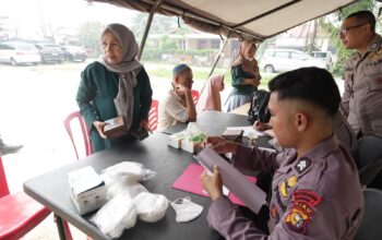 HUT Ke-81 Korps Brimob Polri, Brimob Riau Hadir Bersama Masyarakat melalui Bakti Kesehatan Gratis